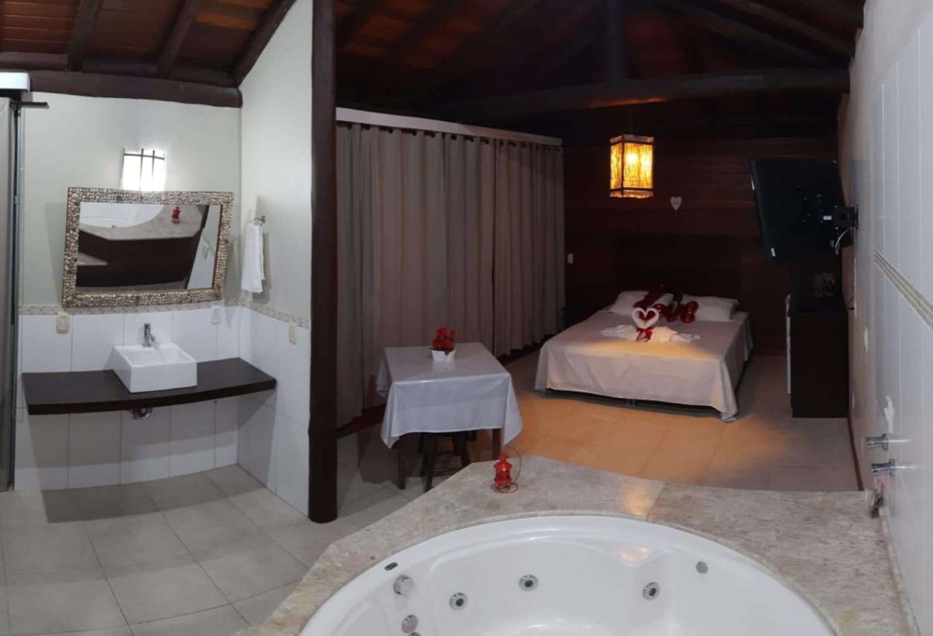 Pousada Halliny Do Rosa Praia do Rosa Room photo